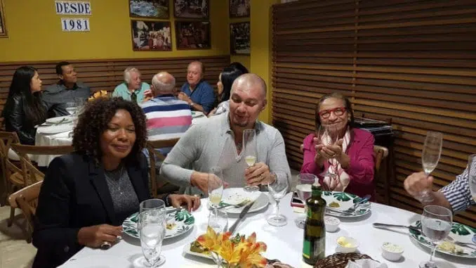 Margareth Menezes participa do jantar na ENOBAHIA.